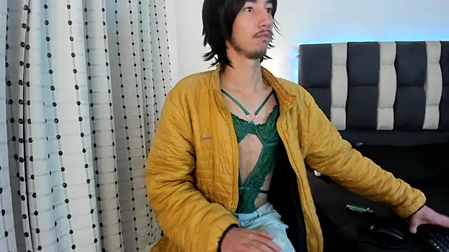 Snapshot of loverisu-coral chatting on January 14, 2026, 11:19 pm loverisu-coral online show from January 14, 2026, 11:19 pm