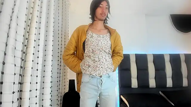 Snapshot of loverisu-coral chatting on January 10, 2026, 10:27 pm loverisu-coral online show from January 10, 2026, 10:27 pm