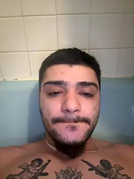 papiVilla23 online show from September 15, 2025, 2:28 pm