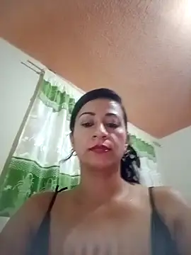 SamanthaLuz online show from March 20, 2025, 8:09 am