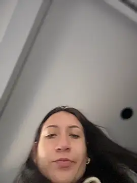 Mila LS online show from November 30, 2025, 1:01 pm