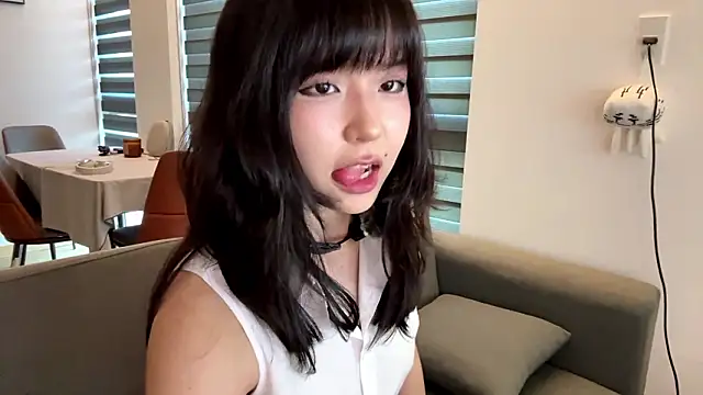 melana love online show from March 29, 2026, 10:39 am