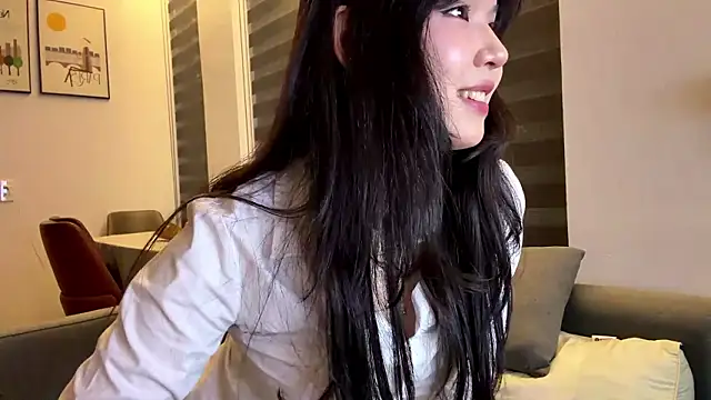 melana love online show from March 17, 2026, 11:46 am