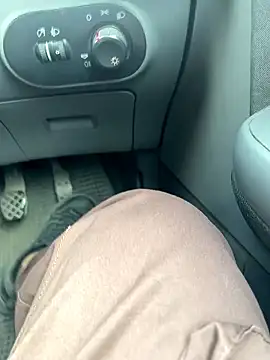 Snapshot of Smallcoco26 chatting on January 7, 2026, 9:58 am Smallcoco26 online show from January 7, 2026, 9:58 am