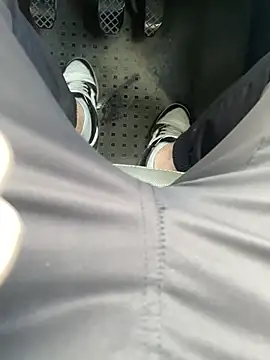 Snapshot of Smallcoco26 chatting on March 20, 2025, 2:21 pm Smallcoco26 online show from March 20, 2025, 2:21 pm