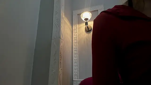 Bonniie 22 online show from September 11, 2025, 6:19 pm