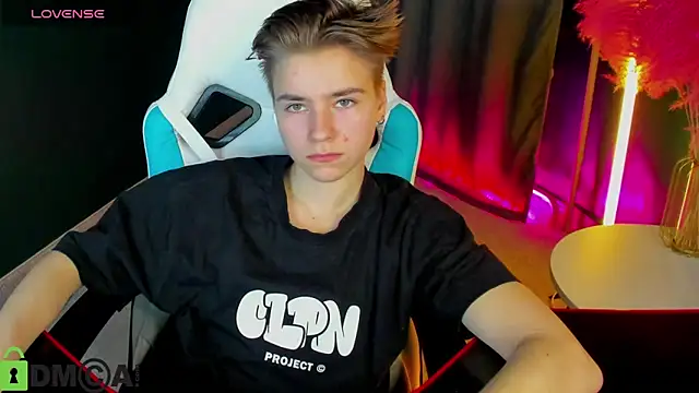 Jean Wilsons online show from March 21, 2025, 2:18 pm