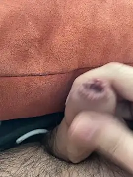 Snapshot of littletoy64 chatting on March 17, 2026, 10:18 am littletoy64 online show from March 17, 2026, 10:18 am