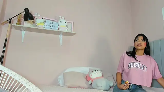 mary cute9 online show from September 30, 2025, 12:33 pm