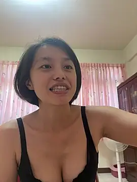 ladypaggy online show from March 11, 2026, 5:23 am