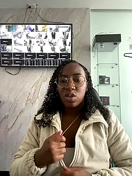 Qeen blackk online show from September 9, 2025, 8:18 pm