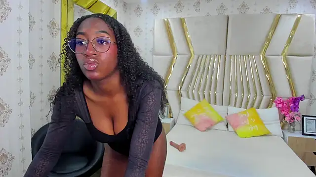 Qeen blackk online show from March 21, 2025, 12:28 pm