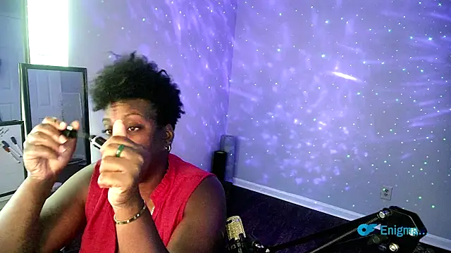 Snapshot of lovelyenigma365 chatting on February 18, 2026, 6:48 pm lovelyenigma365 online show from February 18, 2026, 6:48 pm