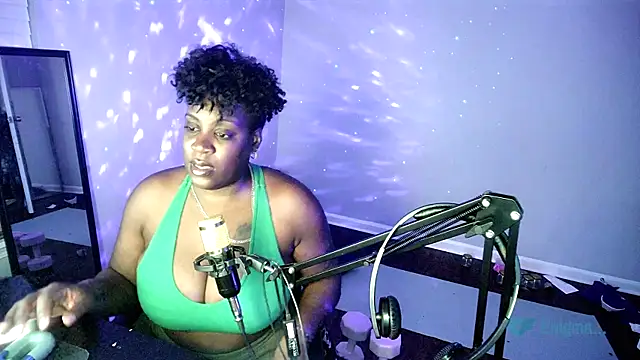 Snapshot of lovelyenigma365 chatting on February 22, 2026, 3:09 am lovelyenigma365 online show from February 22, 2026, 3:09 am