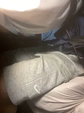 Snapshot of GreekDaddyNickOfficial chatting on October 15, 2025, 3:31 pm GreekDaddyNickOfficial online show from October 15, 2025, 3:31 pm