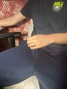 Snapshot of GreekDaddyNickOfficial chatting on October 5, 2025, 9:55 am GreekDaddyNickOfficial online show from October 5, 2025, 9:55 am