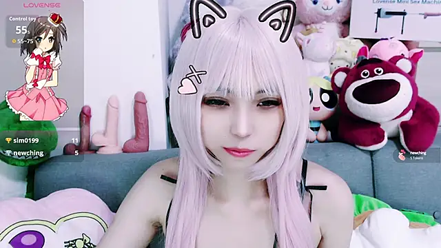 chenenna7 online show from September 24, 2025, 1:39 pm