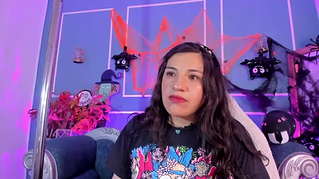 TaraTaylorr online show from October 30, 2025, 2:43 am