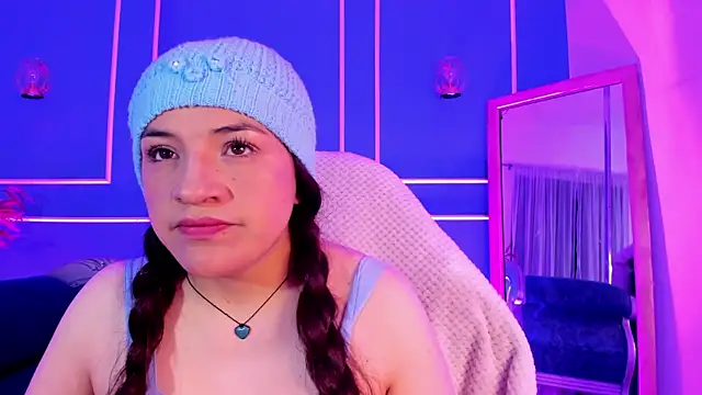 TaraTaylorr online show from December 17, 2025, 3:11 am