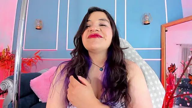 TaraTaylorr online show from March 12, 2026, 3:23 am