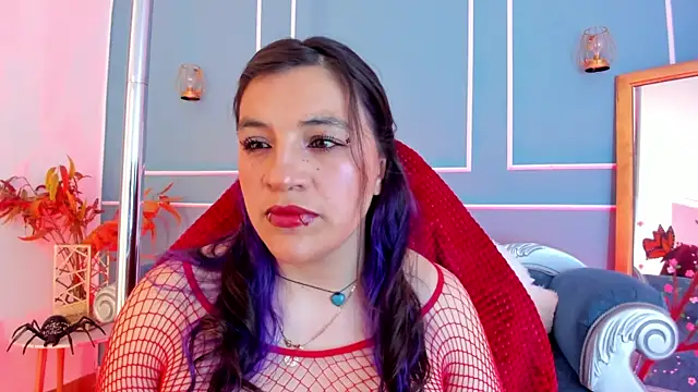 TaraTaylorr online show from April 30, 2026, 3:02 am