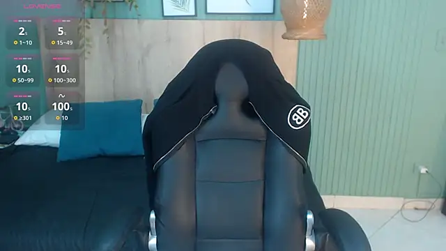 yessila parker online show from September 25, 2025, 1:44 am