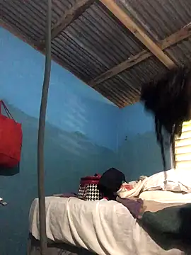 Ladyzee25 online show from October 5, 2025, 1:13 pm