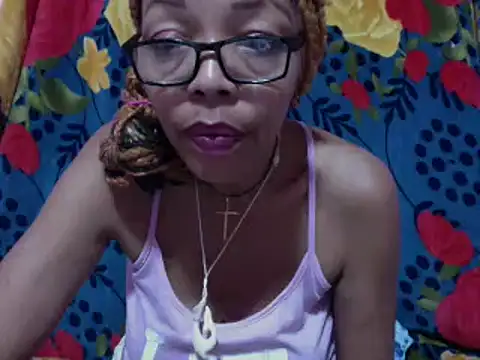 Ladyzee25 online show from February 19, 2026, 5:48 am