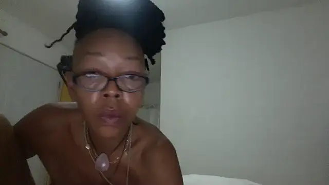 Ladyzee25 online show from September 24, 2025, 5:47 am