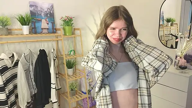 AmityDilley online show from March 5, 2025, 3:51 am