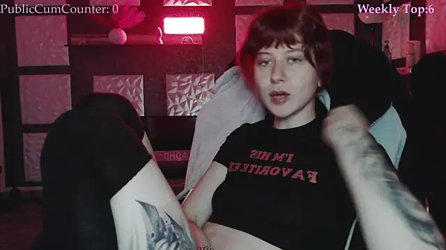 SweetSeraphine online show from February 4, 2026, 7:36 am