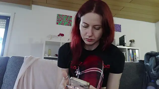 SweetSeraphine online show from September 14, 2025, 9:20 am