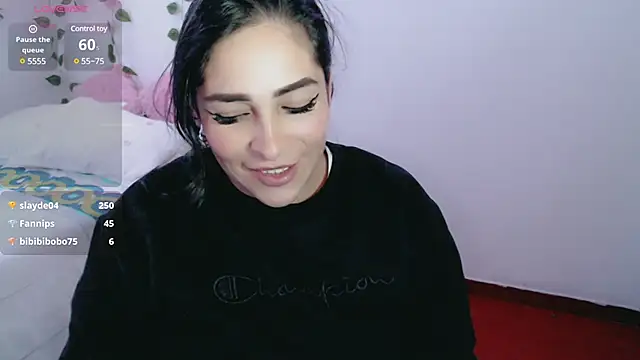 luna lgomez  online show from March 21, 2025, 2:18 pm