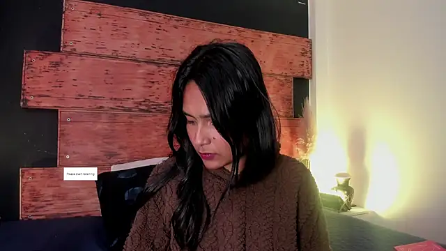 Fernanda liie  online show from August 4, 2026, 12:31 pm