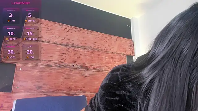 Fernanda liie  online show from June 26, 2026, 12:44 pm