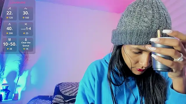 Fernanda liie  online show from April 27, 2026, 12:25 pm