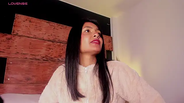 Fernanda liie  online show from June 20, 2026, 12:54 pm