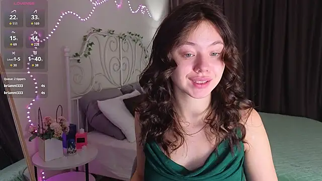 meow mellie online show from December 4, 2025, 1:26 am