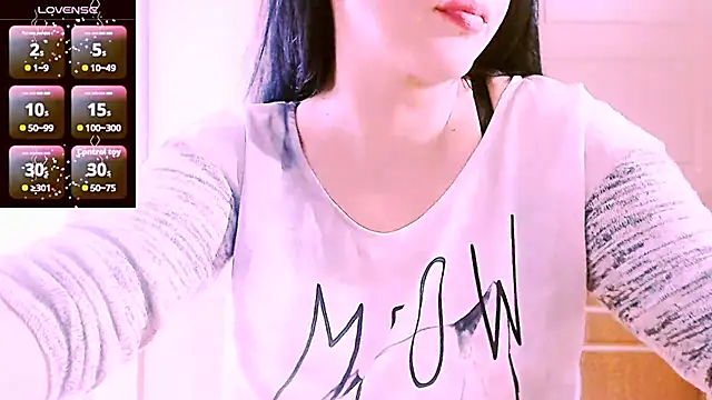Snapshot of Alina_eve chatting on July 28, 2026, 2:13 pm Alina eve online show from July 28, 2026, 2:13 pm