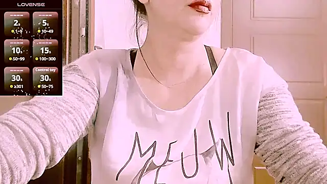 Snapshot of Alina_eve chatting on July 28, 2026, 6:20 pm Alina eve online show from July 28, 2026, 6:20 pm