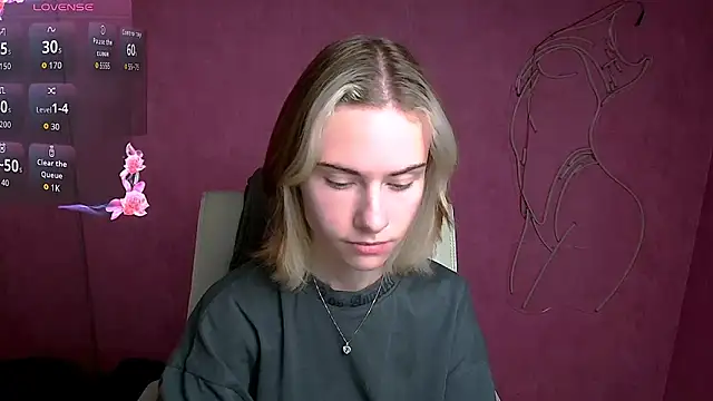 Fiona Night online show from October 13, 2025, 5:09 am