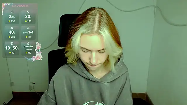 Fiona Night online show from October 4, 2025, 11:12 am