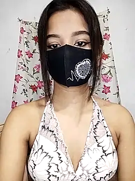 Orna-1 online show from September 22, 2025, 6:47 pm