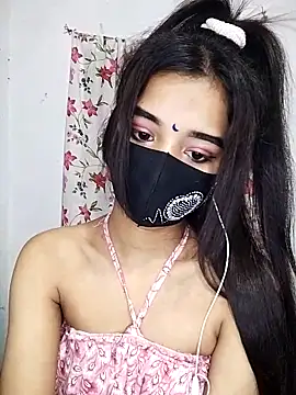 Orna-1 online show from October 6, 2025, 7:47 pm