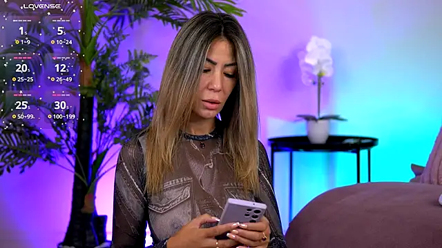 SophiaPotts online show from October 10, 2025, 3:18 am