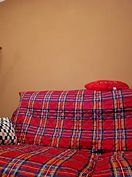 Melody73 online show from January 13, 2026, 3:27 pm