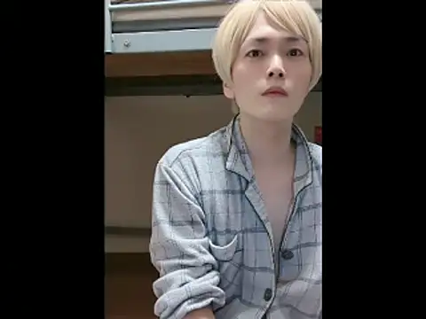 mgnhiroyuki online show from April 25, 2026, 4:04 am