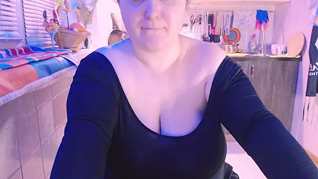 SoftLia online show from January 7, 2025, 4:59 pm