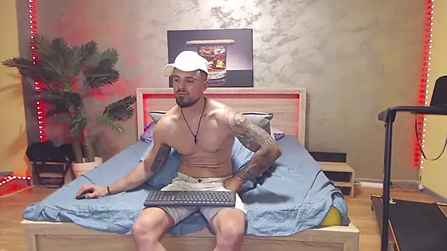 Tiberius hunk online show from July 7, 2026, 7:23 am