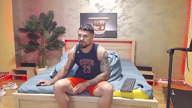 Tiberius hunk online show from June 8, 2026, 2:45 am